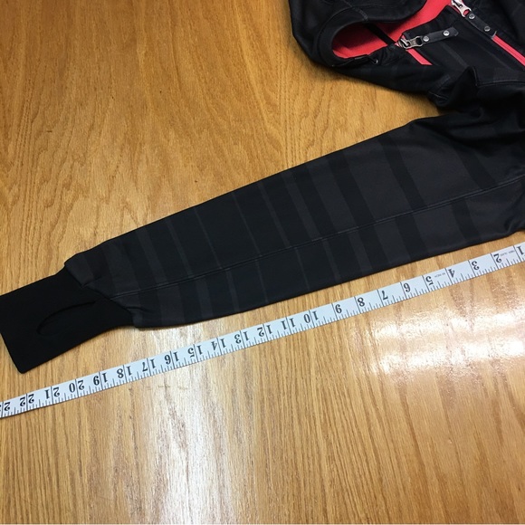 The North Face Women’s Thatch Asymmetrical Zip Hoodie Jacket. Sz S - Picture 11 of 12